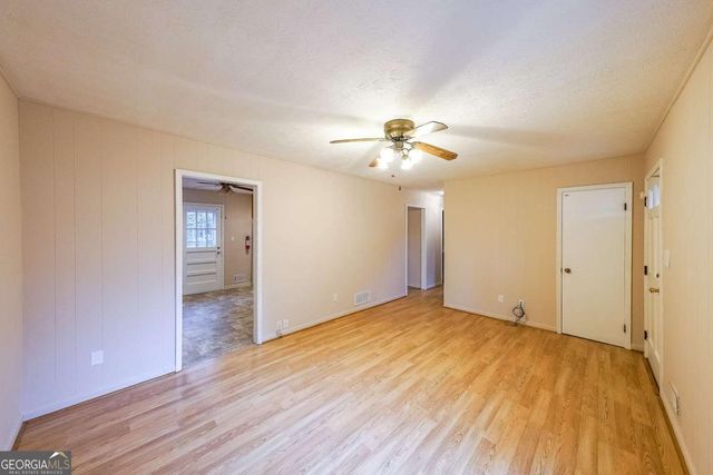 900 Victoria Lane, Oxford, GA 30054