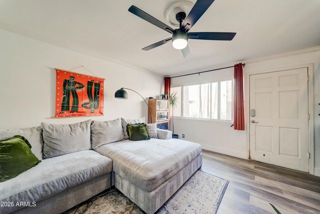 8055 E THOMAS Road D102, Scottsdale, AZ 85251