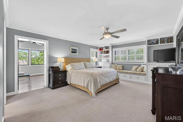 55 Berkshire Drive, Richmond Heights, MO 63117