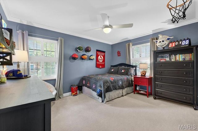 55 Berkshire Drive, Richmond Heights, MO 63117