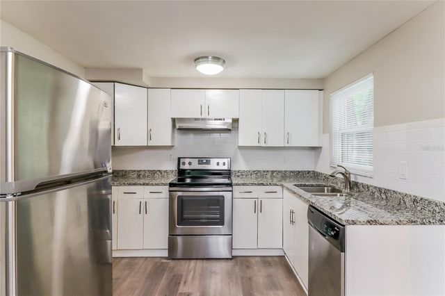 921 HILLSIDE DRIVE, Lutz, FL 33549