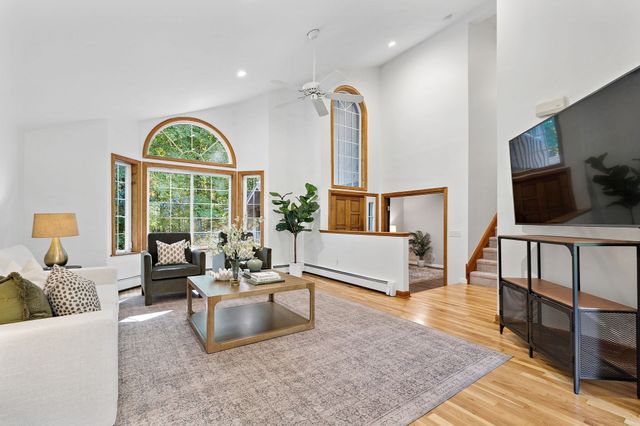 170 Old Bolton Road, Stow, MA 01775