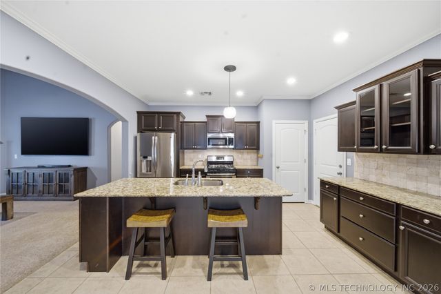 1124 W Fargo Drive, Broken Arrow, OK 74012