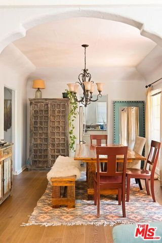 4253 Franklin Avenue, Los Angeles, CA 90027