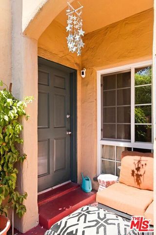 4253 Franklin Avenue, Los Angeles, CA 90027