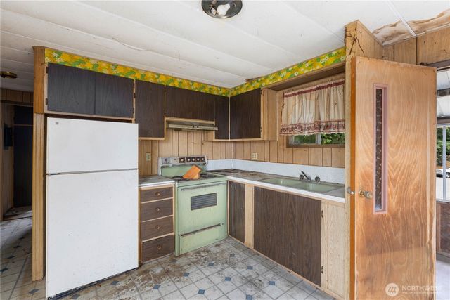 2706 S 276th Place, Federal Way, WA 98003