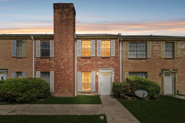 4104 Belle Park Drive 4104, Houston, TX 77072