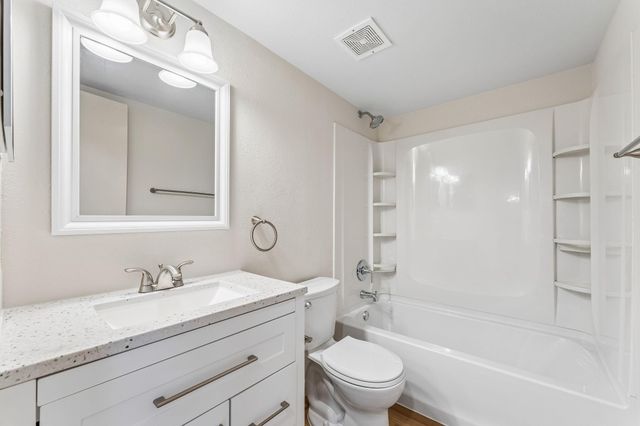 4104 Belle Park Drive 4104, Houston, TX 77072
