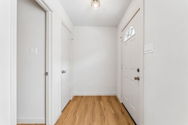 4104 Belle Park Drive 4104, Houston, TX 77072