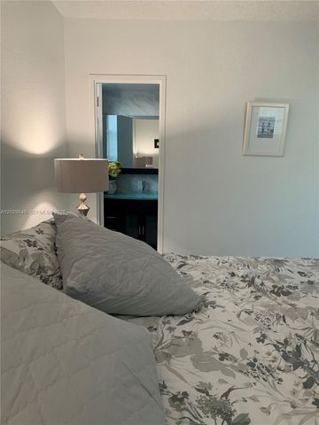 3901 S Ocean Dr 12V, Hollywood, FL 33019