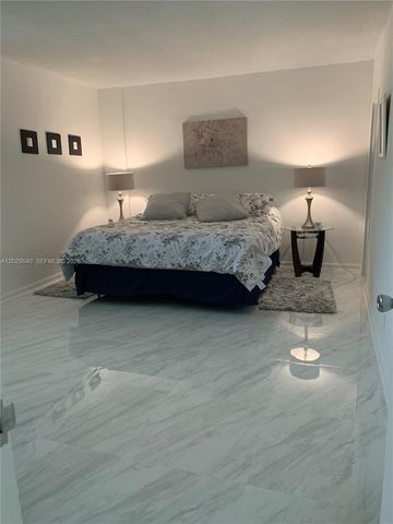 3901 S Ocean Dr 12V, Hollywood, FL 33019