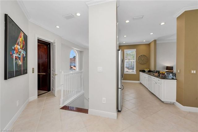 2375 TERRA VERDE LN, Naples, FL 34105