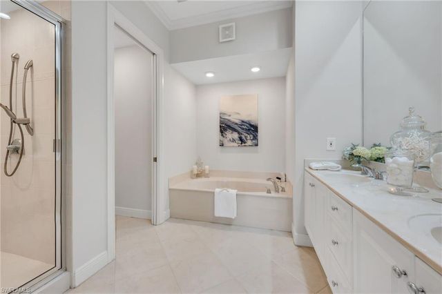 2375 TERRA VERDE LN, Naples, FL 34105