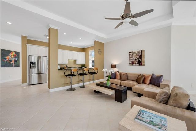 2375 TERRA VERDE LN, Naples, FL 34105
