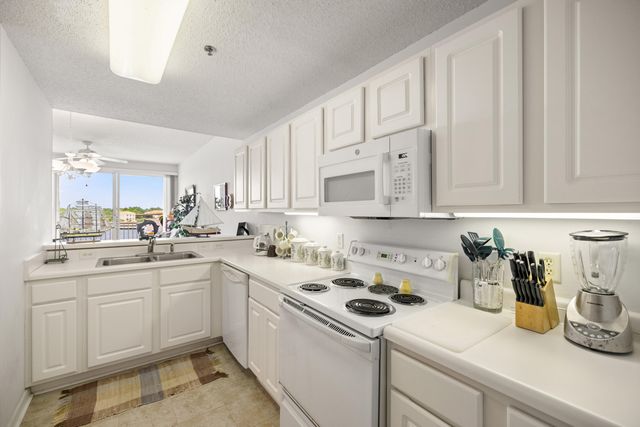 321 Bream Avenue 508, Fort Walton Beach, FL 32548