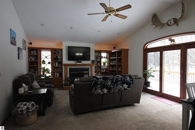 5645 Tilton Road, Traverse City, MI 49684