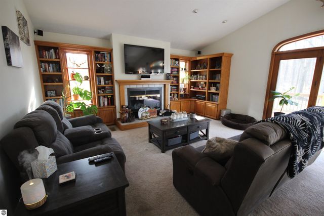 5645 Tilton Road, Traverse City, MI 49684