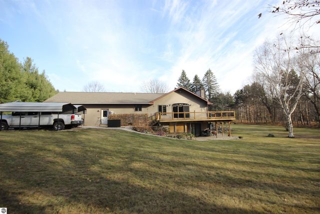 5645 Tilton Road, Traverse City, MI 49684