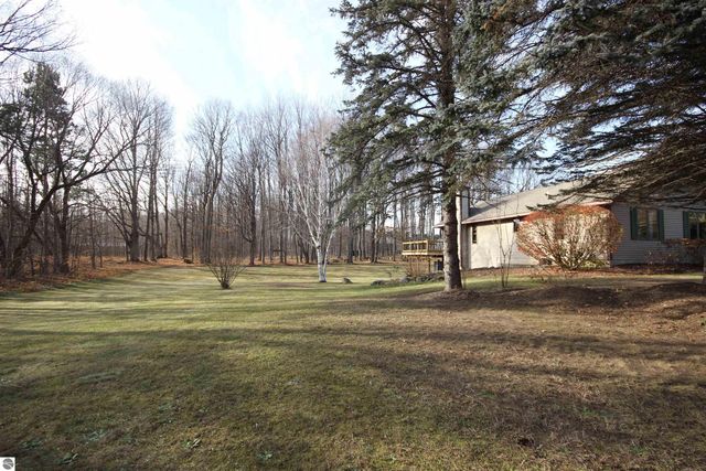 5645 Tilton Road, Traverse City, MI 49684