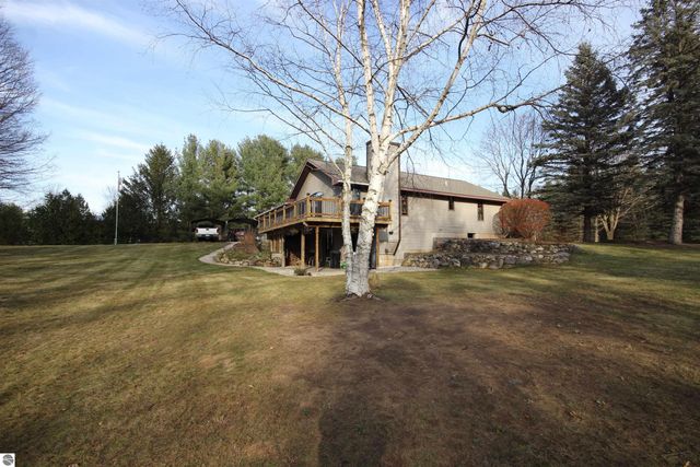 5645 Tilton Road, Traverse City, MI 49684