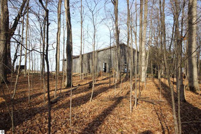 5645 Tilton Road, Traverse City, MI 49684