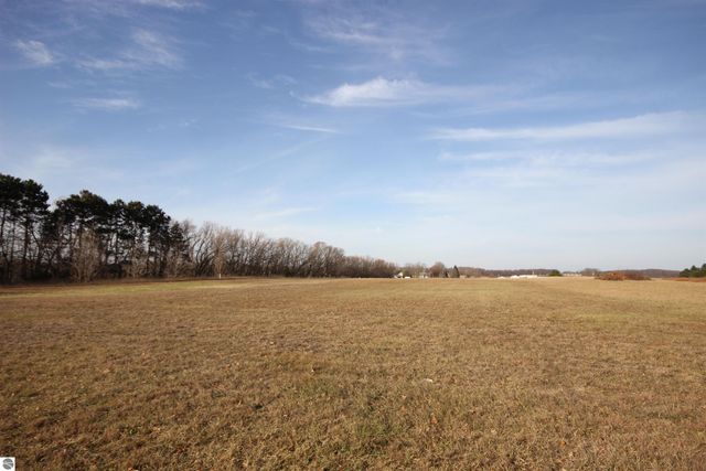 5645 Tilton Road, Traverse City, MI 49684