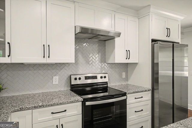 17 Crestwood Road, Cartersville, GA 30121