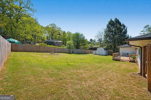17 Crestwood Road, Cartersville, GA 30121