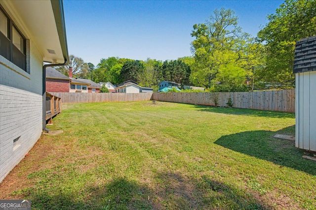 17 Crestwood Road, Cartersville, GA 30121