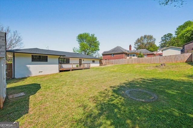 17 Crestwood Road, Cartersville, GA 30121