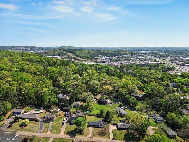 17 Crestwood Road, Cartersville, GA 30121