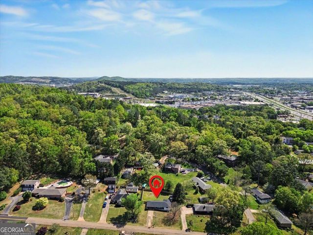 17 Crestwood Road, Cartersville, GA 30121