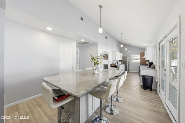 67 London Road, Brick, NJ 08723