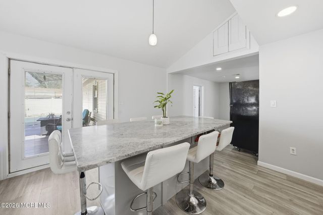 67 London Road, Brick, NJ 08723