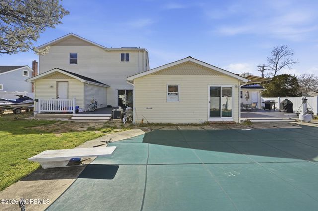 67 London Road, Brick, NJ 08723