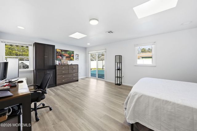 67 London Road, Brick, NJ 08723