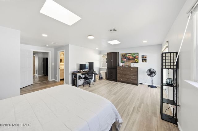 67 London Road, Brick, NJ 08723