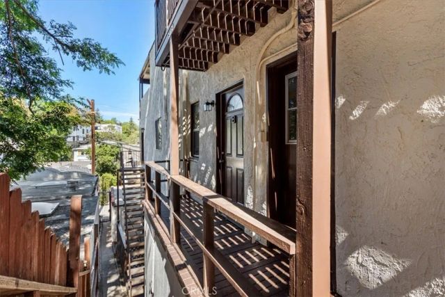 3652 Fredonia B, Los Angeles, CA 90068