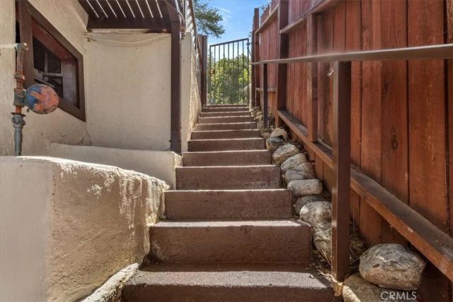 3652 Fredonia B, Los Angeles, CA 90068