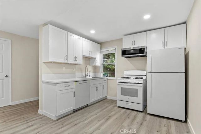 3652 Fredonia B, Los Angeles, CA 90068