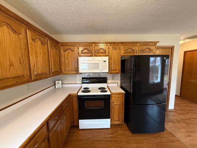 1419 W Whiteside Street, Springfield, MO 65807