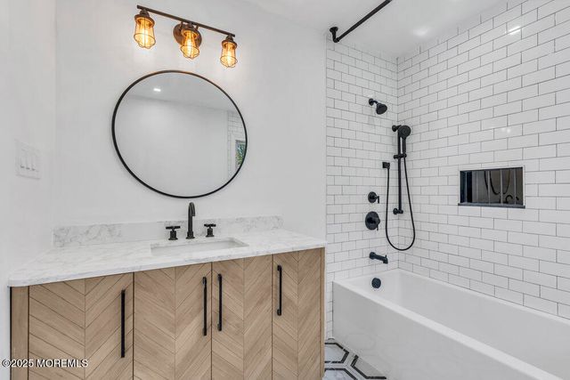 34 Birmingham Drive, Jackson, NJ 08527