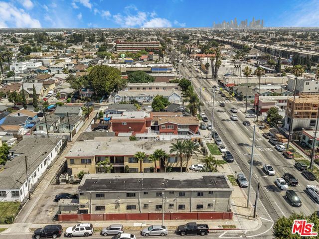 7427 S Figueroa Street, Los Angeles, CA 90003
