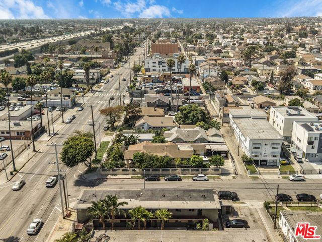 7427 S Figueroa Street, Los Angeles, CA 90003