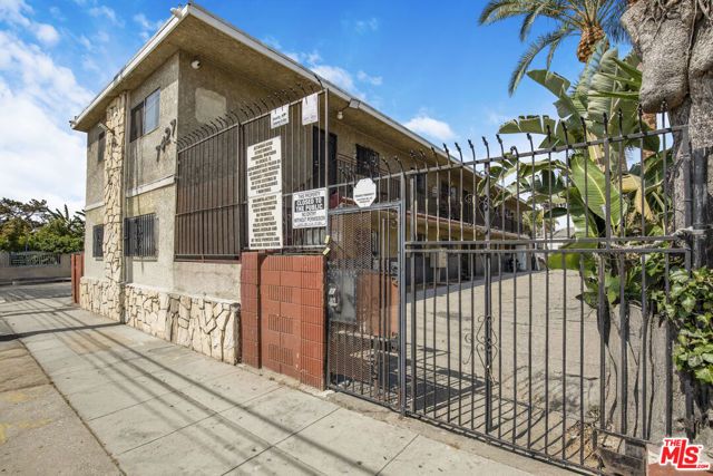 7427 S Figueroa Street, Los Angeles, CA 90003