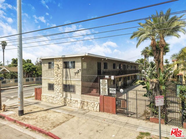 7427 S Figueroa Street, Los Angeles, CA 90003