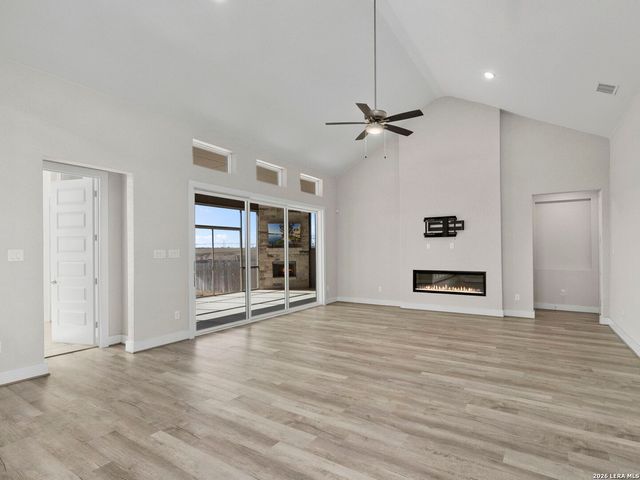 3314 Jons Way, Marion, TX 78124