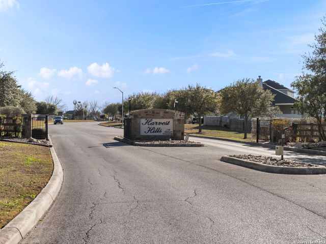 3314 Jons Way, Marion, TX 78124