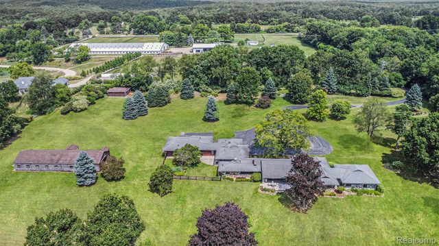 2250 E Dryden Road, Metamora Township, MI 48455