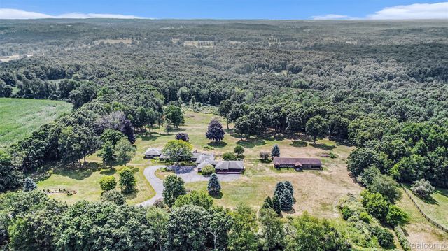 2250 E Dryden Road, Metamora Township, MI 48455
